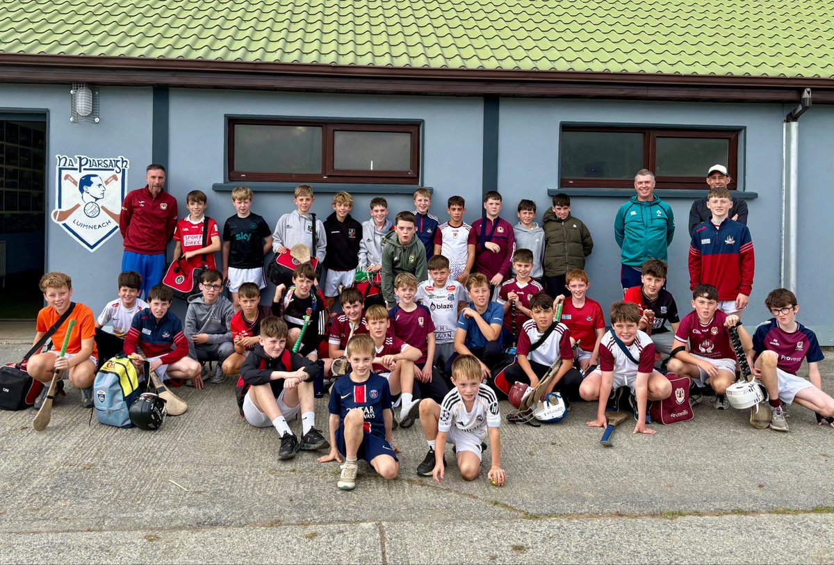 GaaBishopstown's tweet photo. Well done to our U12’s in their hurling tournament at Na Piarsaigh in Limerick, with 1 team winning their shield final v Thurles &amp; the 2nd team beaten narrowly in their cup final by the hosts. thanks to Na Piarsaigh for a very competitive &amp; enjoyable day. #oneclub #baileabú https://t.co/4GKb9SwNNp