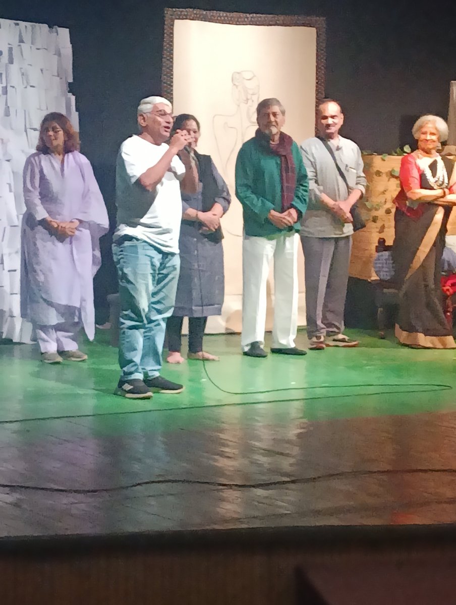 chaitanyaj_'s tweet photo. #SILHOUETTES

My first live play experience https://t.co/6wwPbP411h