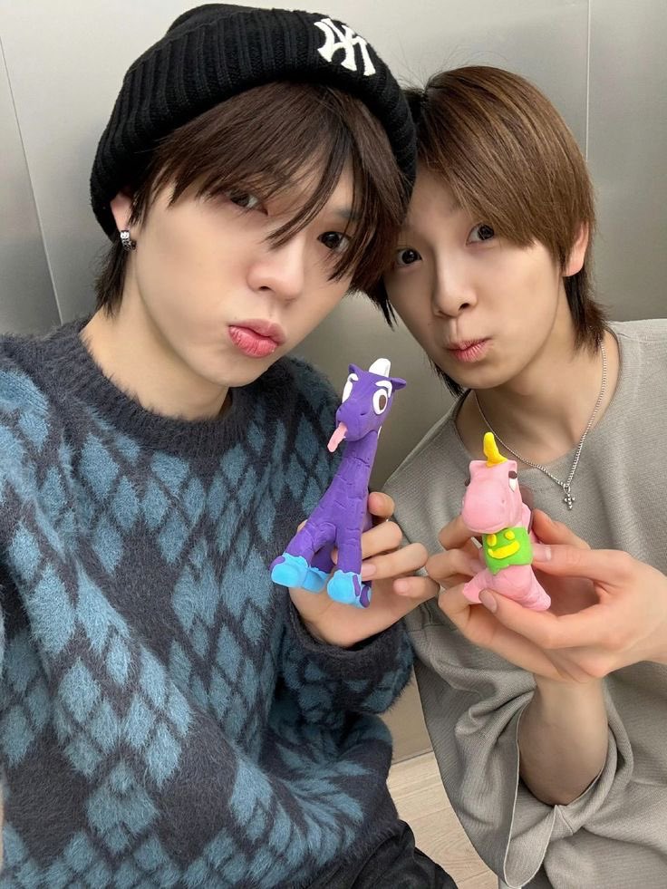 luxtiey's tweet photo. yesterday was boyfriend day and look. what we did @norisushee https://t.co/DEAqVYpnQm