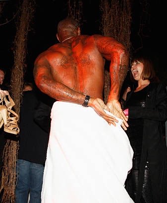 ebonyuomo's tweet photo. tyson beckford at the marie claire cocktail party ‘08 https://t.co/xC5ByBToxC