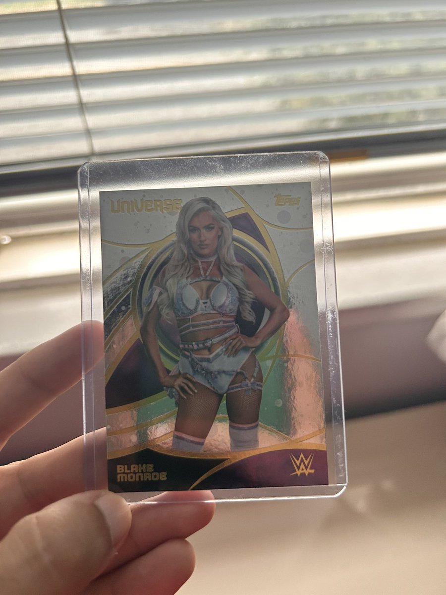 NickArias_'s tweet photo. Pulled a @BlakeMonroeWWE card https://t.co/HVah82NUz2