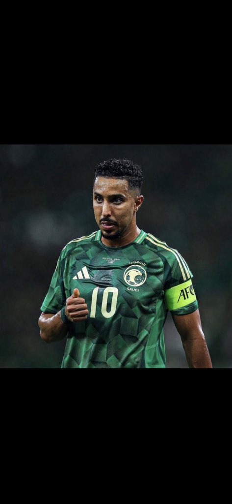 abodia01's tweet photo. @hazzaa_sa طلاء  من هذا البرميل لوجه 
من يطالب  بوجوده
مع المنتخب لا لاعباً
ولا محفزا 
المنتخب تحرر منه
وأصبح اللاعبون يلعبون بارتياح
تام
لا تعكرون أجواء صفيت
بدونه https://t.co/TkvNudI3yG