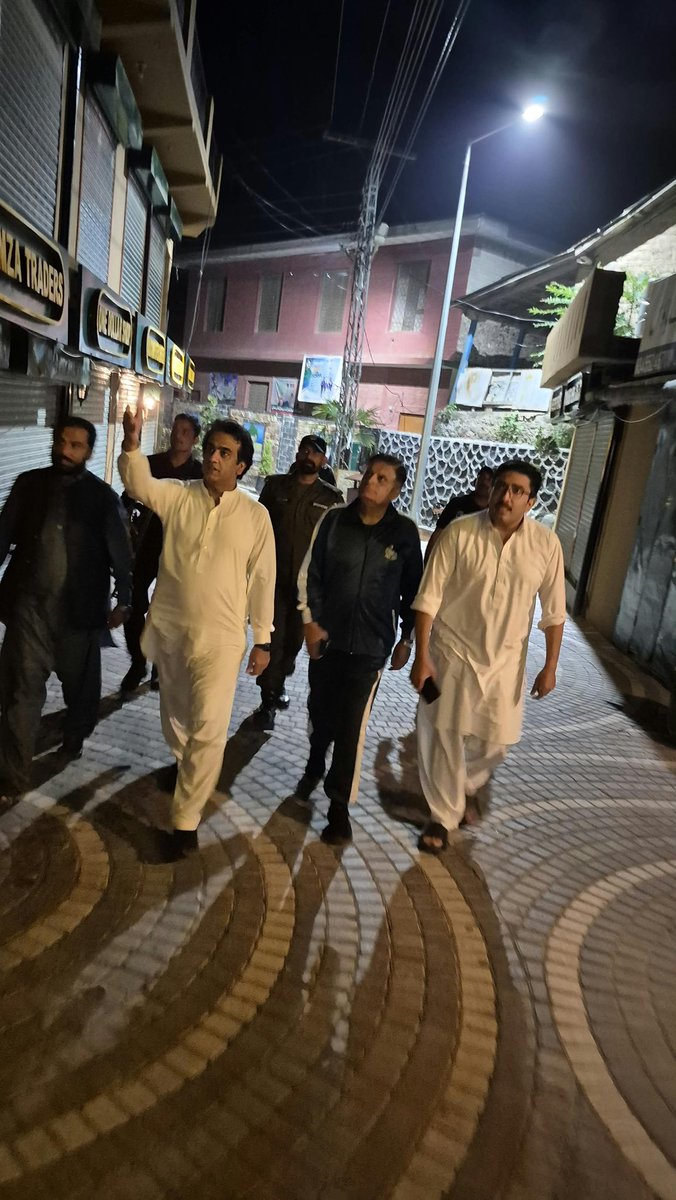 CMITPunjab's tweet photo. CM Inspection Team conducted a late-night inspection of the Kotli Sattian Beautification Market to assess the quality and progress of the ongoing beautification work being carried out across Punjab on the directions of the Chief Minister.

The quality of the completed work was thoroughly checked, and necessary directions were issued to ensure that all remaining debris is removed.

The concerned authorities were directed to ensure that the market is fully completed, cleaned, and properly finished before its formal inauguration, in line with the Chief Minister’s vision.