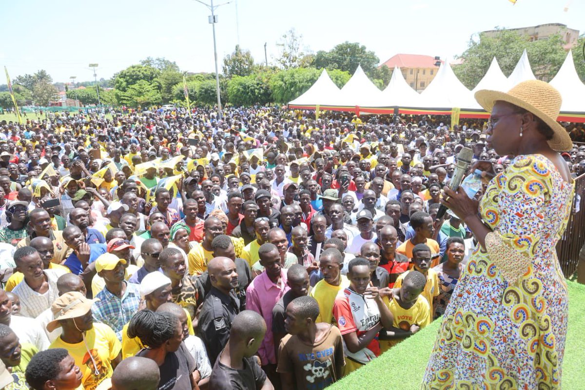 JaneRuth_Aceng's tweet photo. Lango Sub-Region has spoken! 🟡

Today at Mayor's Gardens, Lira City - thousands gathered in one voice to endorse our next President, our generation leader, Gen. @mkainerugaba.

Thank you Lango for the massive love.

We are behind you Afande.

@PLUsecretariat @DaudiKabanda @HonTwallafadil @ChairmanToyota