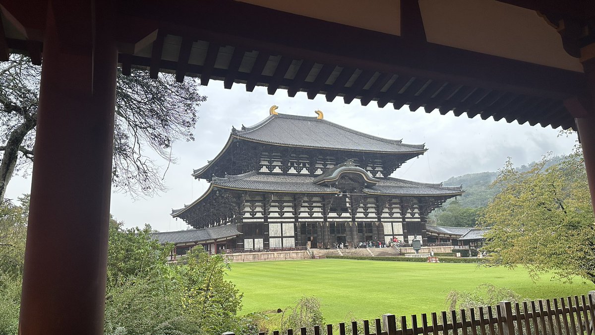 b4ne_59's tweet photo. 東大寺、迫力のある趣深い場所でした
元写真屋として写真撮るのが捗った〜車にカメラ忘れたけど笑 https://t.co/ldDXxayQv1