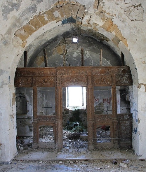 HistoryCyprus's tweet photo. Στο ελεύθερο τμήμα της Κύπρου υπάρχουν 17 τζαμιά, όλα προστατευόμενα από την ΚΔ.

Την ίδια στιγμή, στα κατεχόμενα, η συντριπτική πλειοψηφία των ελληνικών εκκλησιών έχει υποστεί καταστροφές ή εγκατάλειψη. 

Η αντίθεση είναι αποκαλυπτική.

#Κυπρος | #Cyprus | #Greeks https://t.co/3TW3moLeIw