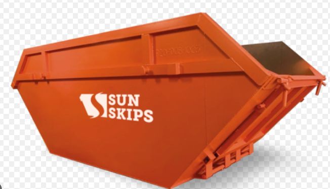 stowtownfc's tweet photo. 🟡⚫️ THANK YOU, SUN SKIPS! 🟡⚫️

Everyone at Stowmarket Town FC would like to extend a huge thank you to one off our sponsors, Sun Skips, for their fantastic support this season! ⚽️🤝

#communitysupport #stowtownfc #localsupport #supportlocal #1883club https://t.co/oLxOCn75Vb