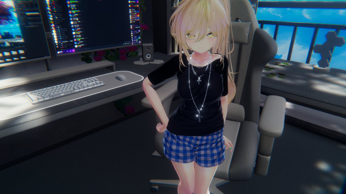 yaekaori777's tweet photo. オジ彼のパンツ借りて履いてみた！
なにこのダサ臭さ・・( ﾉД`)おいどんパンツ！

　てな感じのシーン撮ってみた！小さめサイズの彼女が自分のシャツや下着をつけてるのってなんかグッとくるものが・・ https://t.co/ErwqtnWBXj