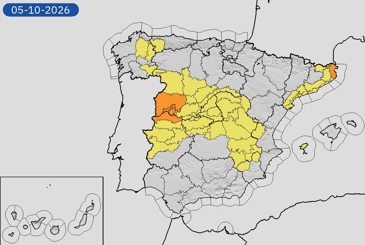 AEMET_Esp's tweet photo. 04/10 20:06 AVISOS HOY Y MAÑANA | España: tormentas y lluvias. Nivel máximo de aviso: naranja.
Actualizaciones en https://t.co/BLdoSsO2Qv https://t.co/erv0fmLY6b