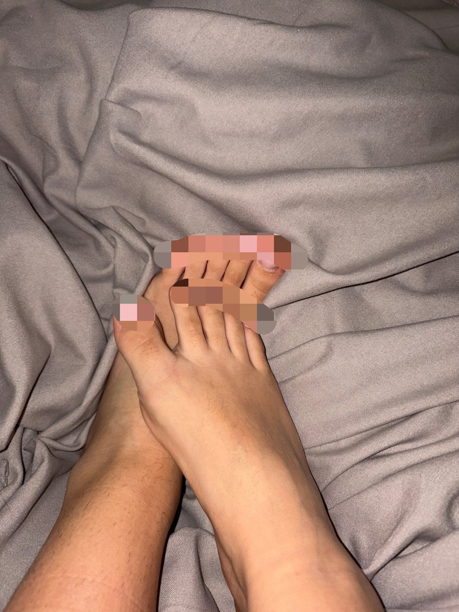 anafeetsss's tweet photo. New photo set available today ✨
A little preview here… the rest stays private 🤍
DM me for details 💌

#FeetContent #FeetPics #FootContent #PrettyFeet #CustomContent https://t.co/h7SZJfbV6j