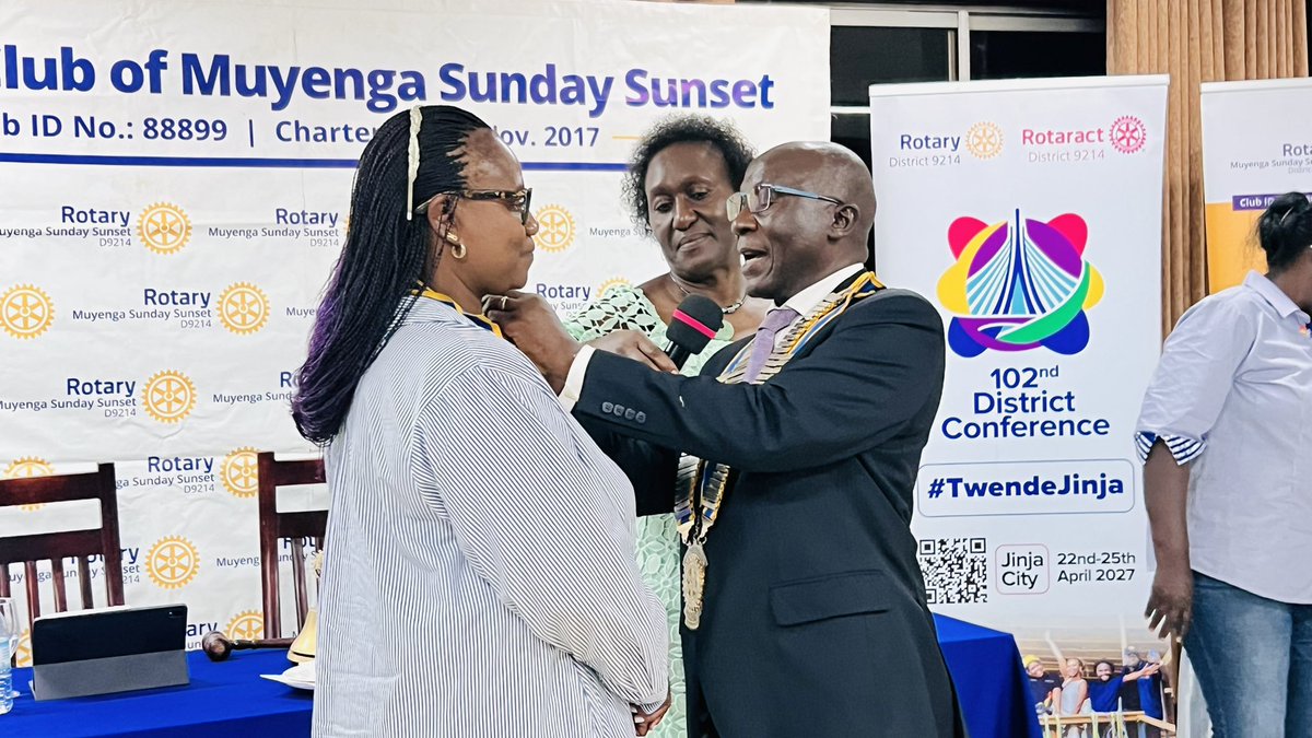 DGDanielDdam's tweet photo. This Sunday evening, I visited Rotary Club of Muyenga Sunday Sunset @MuyengaSSunset.

The club is set to renovate a spring well at Bukasa Primary School—an investment in safe water and a healthier community. I will be delighted to return and commission this impactful project before the end of the year.

I’m equally impressed by the club’s commitment to The @Rotary Foundation, pinning their President as Rotary’s newest Major Donor.

This is leadership. This is generosity.
This is Impact.

#Rotary #PeopleOfAction #CreateLastingImpact #RotaryFoundation