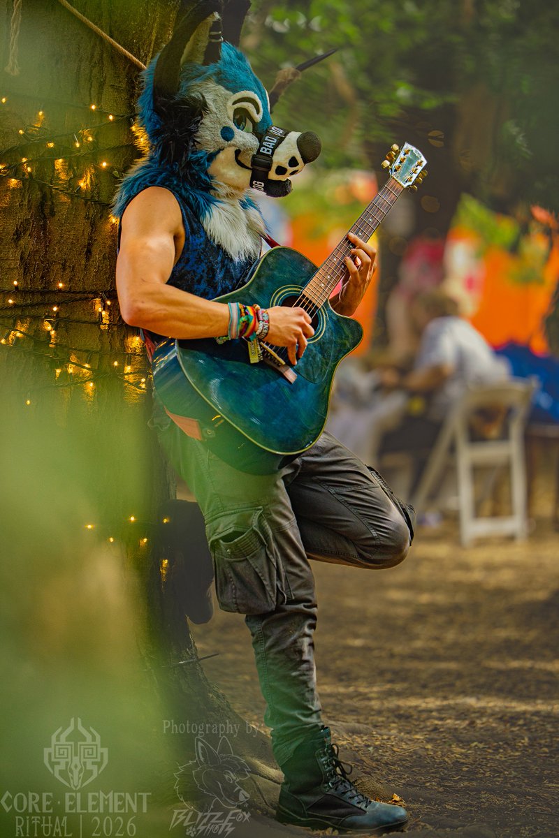 deximisu's tweet photo. ..anyway here's Raining Blood by Slayer

📸 @Blitz__Fox 
🏕 @CORE__ELEMENT https://t.co/CURKwSwEK4