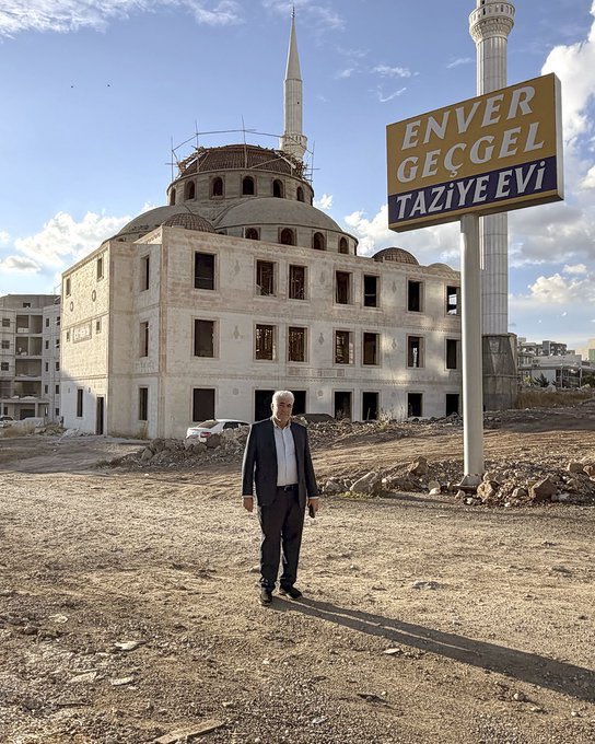 curti_bjk's tweet photo. #ASTOR patronu Feridun geçgel Urfa’da camii yaptırıyor. https://t.co/EOfBoYaylI