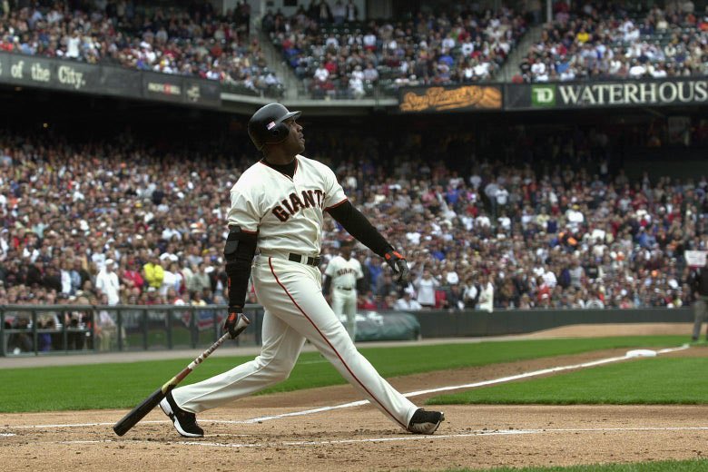 25YearsAgoLive's tweet photo. Barry Bonds hits his 71st home run of 2001, beating the previous season record of 70 set by Mark McGwire in 1998. https://t.co/NRnCxcFAMc