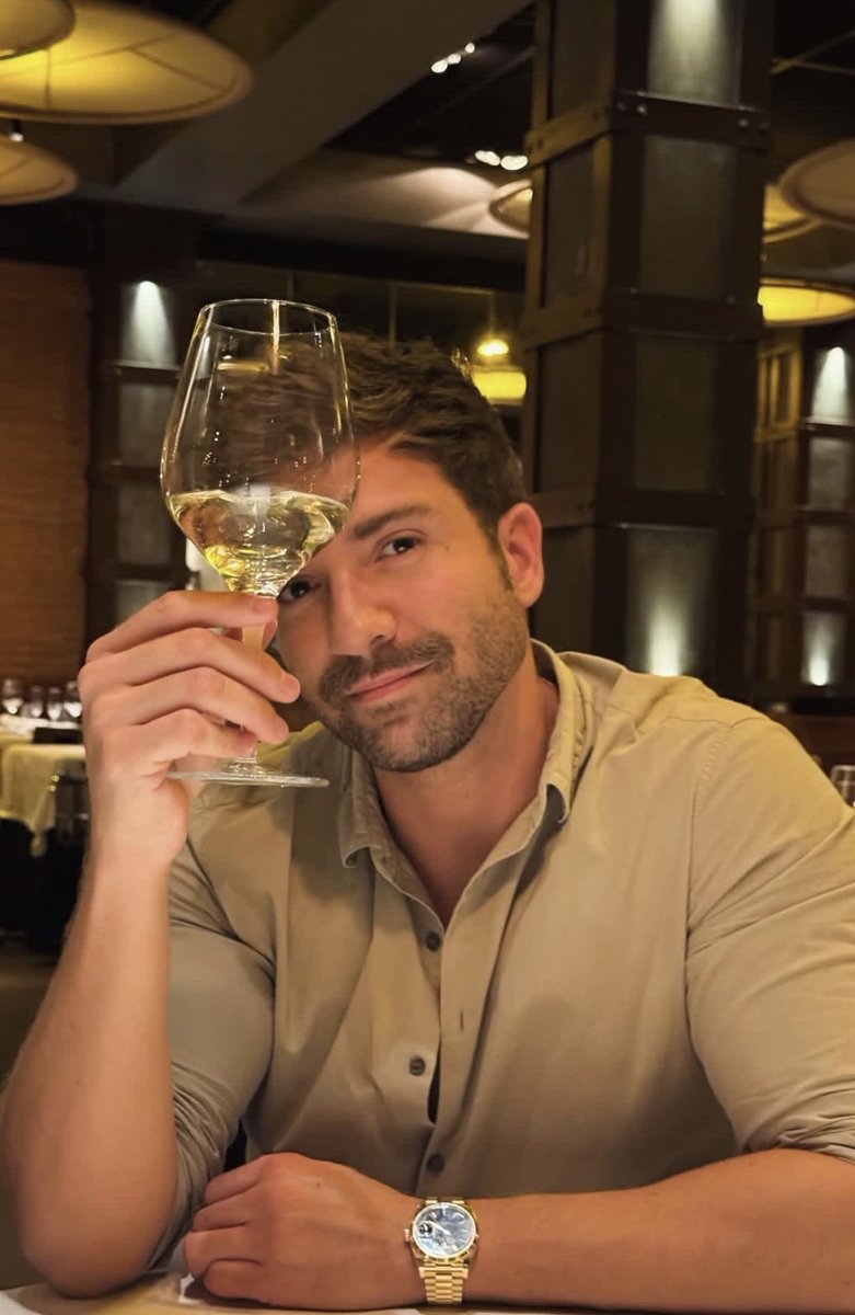 pablodealboran's tweet photo. Creemos recuerdos y conectemos aquí. 🥂 https://t.co/lomIP9ecA6