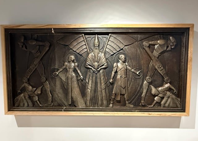 SombradeImperio's tweet photo. ¡DIOSES DE MORTIS REVELADOS EN AHSOKA 2! 🚨🤯
Se ha revelado un gigantesco mural proveniente de Ahsoka 2 con El Padre, La Hija y el Hijo en el centro de la representación, y si lo notamos las Hermanas de la noche y los Droides Kaiju de Peridea están en conflicto. https://t.co/BxDB6NOpWj