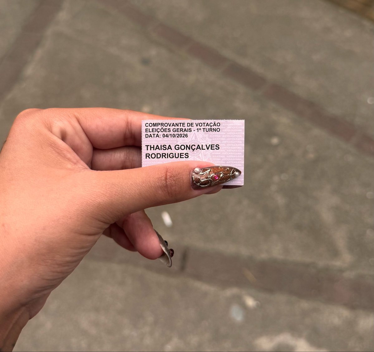 anothertardisa's tweet photo. Nós é ruim, mora longe e VOTA 13 https://t.co/paLKNtvEJU