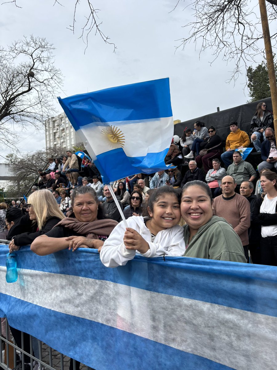 IgnacioGAresca's tweet photo. Felices 140 aniversarios a la ciudad que me vio crecer, me formó y me sigue llenando de afectos.
Una ciudad que se forjó con una enorme voluntad de trabajo, siempre mirando hacia adelante y construyendo entre todos el camino del progreso.

¡Felices 140 años, San Francisco! https://t.co/xCEgRwNsO3