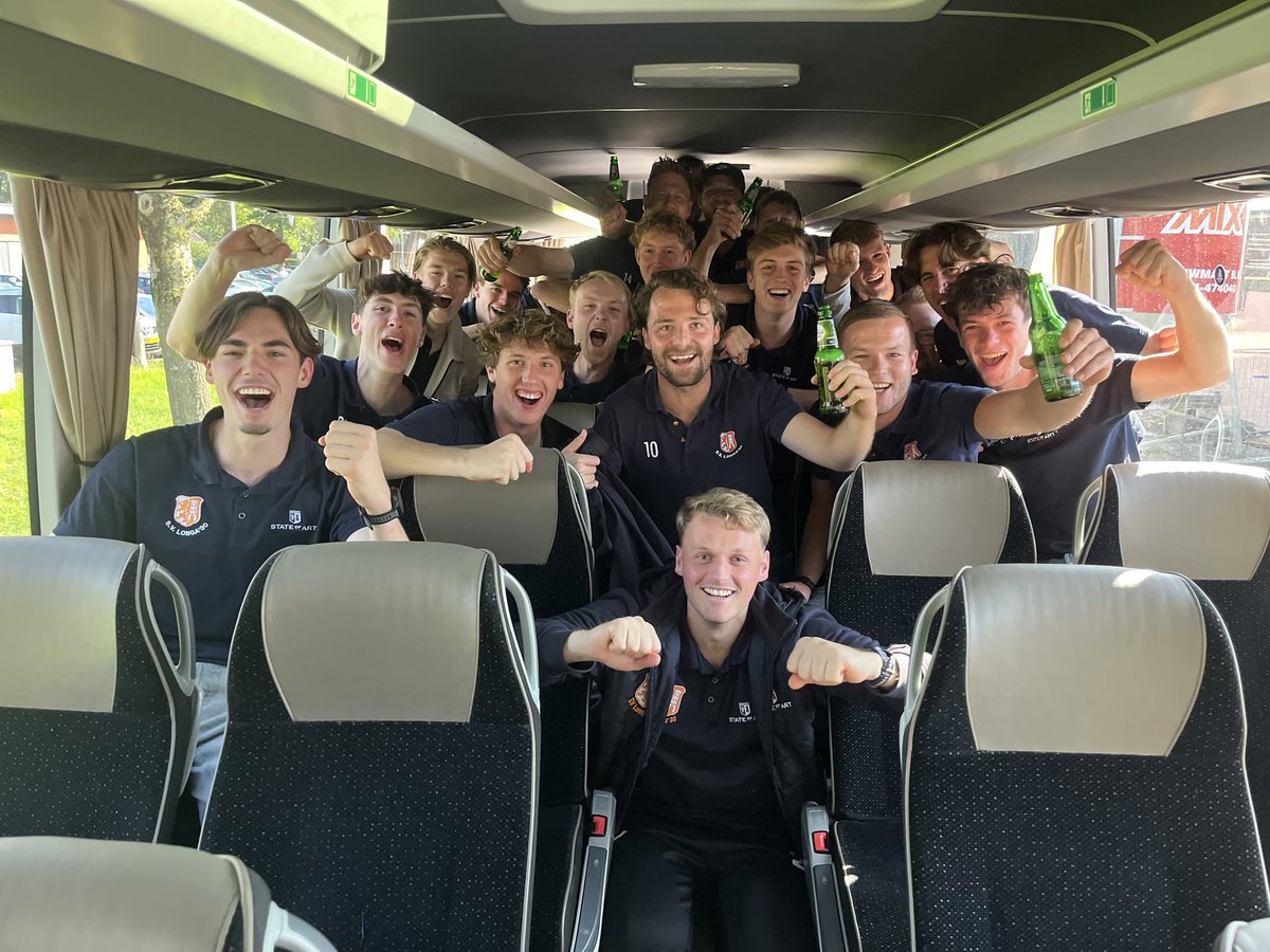 longa30's tweet photo. Longa ’30 2 heeft de eerste overwinning van het seizoen binnen! ⚽
In Gaanderen werd VVG ’25 2 met 0-2 verslagen. De doelpunten kwamen op naam van Niels te Brake en Lowie te Dorsthorst.
Benieuwd naar alle uitslagen van dit weekend? 👉 Kijk op https://t.co/JKavtXSqWr. https://t.co/ysOB9R7R0e