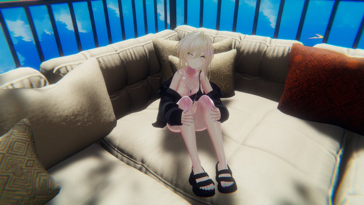 yaekaori777's tweet photo. オジ彼のパンツ借りて履いてみた！
なにこのダサ臭さ・・( ﾉД`)おいどんパンツ！

　てな感じのシーン撮ってみた！小さめサイズの彼女が自分のシャツや下着をつけてるのってなんかグッとくるものが・・ https://t.co/ErwqtnWBXj