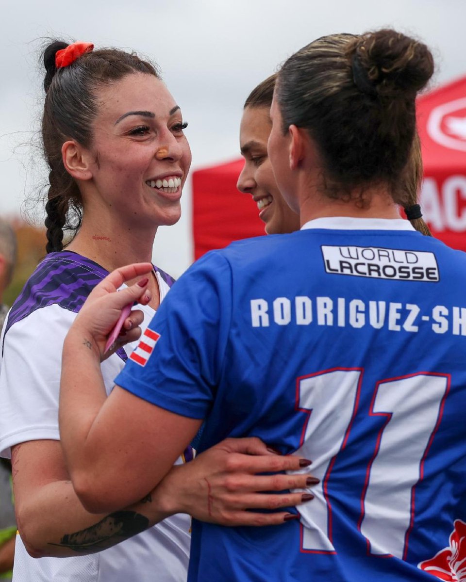 WorldLacrosse's tweet photo. 🇵🇷🤝💜

#PASLC26 #Lacrosse https://t.co/xLBgU6S4AF