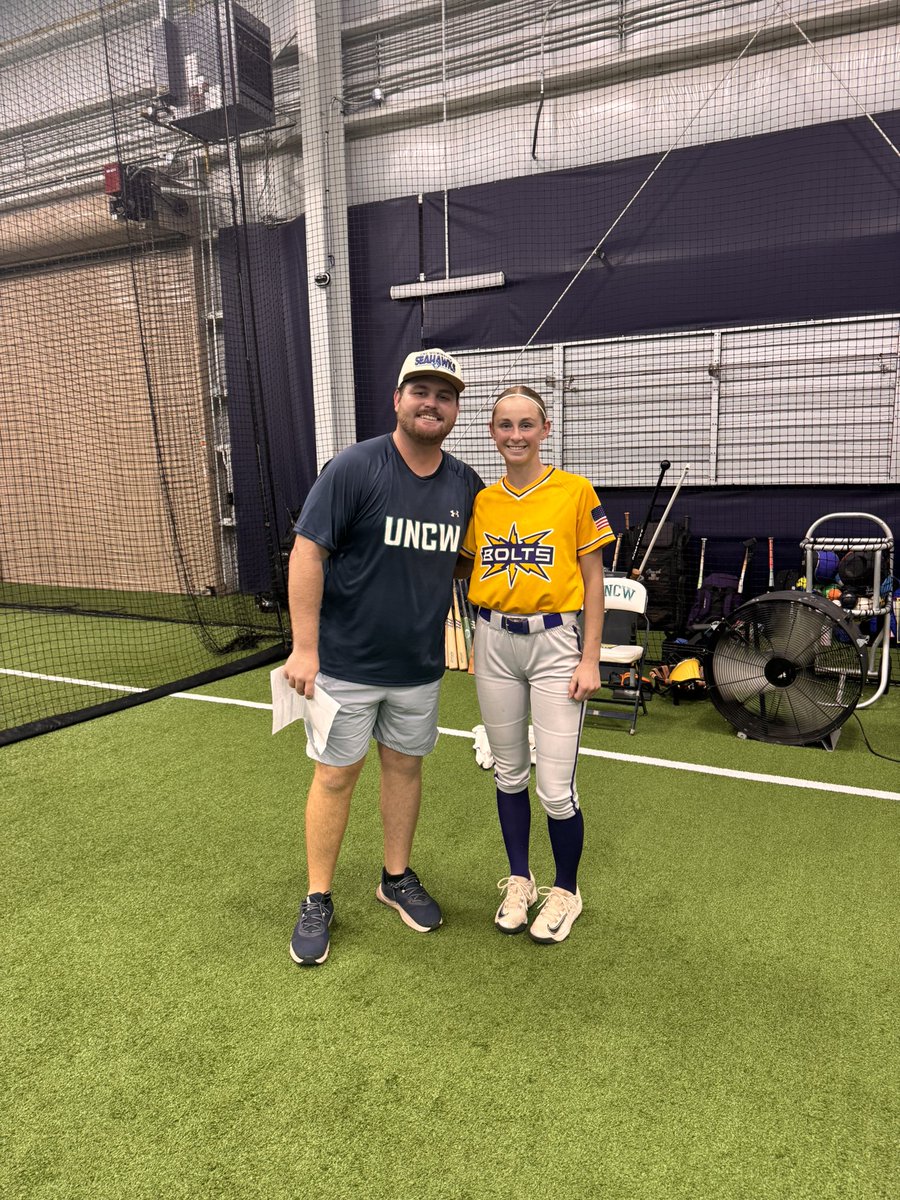 kkroy2029's tweet photo. Thank you @UNCWsoftball for an amazing day! Had a great time at camp, gained valuable feedback, and learned so much. Thank you to the coaches for a great experience! @AshleyWadeUNCW @KylerHolton08 @AbbeyLatham @CatchingIron @GABolts2028 
@alyss_33 https://t.co/NTcLdTr8Tj