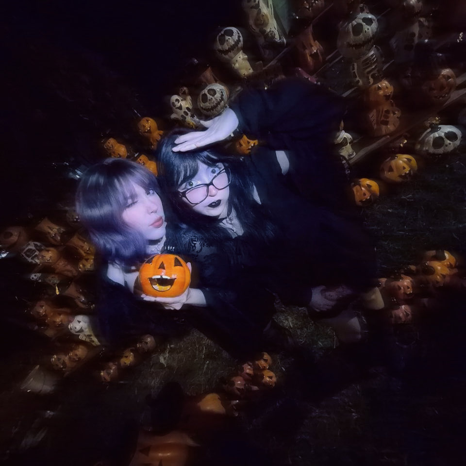 Nuvia_OuO's tweet photo. 🎃💜 No subí estas aquí 😔🩵 https://t.co/opMQMvHdWu