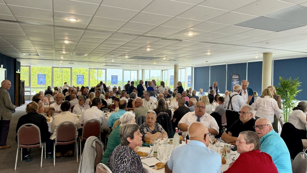S_Werbrouck's tweet photo. 🇫🇷Près de 170 personnes réunies aujourd’hui à Saintes pour la rentrée du Rassemblement National Charente-Maritime en présence de @JulienOdoul , député de l’Yonne et porte-parole du Rassemblement National! 

Une salle pleine, beaucoup d'échanges et une fédération mobilisée !

Belle rentrée à tous ! Pour la Renaissance de la France !
#RassemblementNational #Marine2027