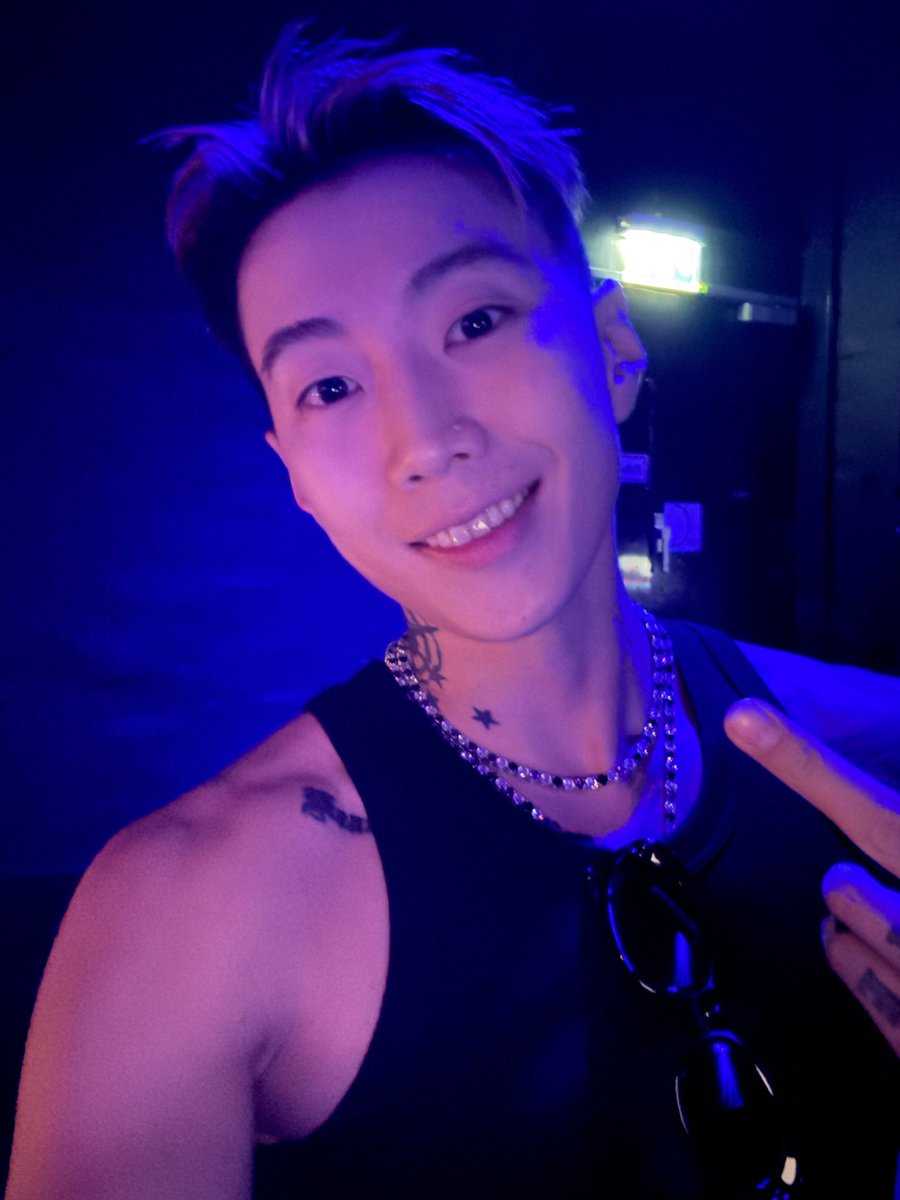 JPARK_ONLY's tweet photo. ㅋㅋㅋㅋㅋ귀여워오늘공연도화이팅💞💞 https://t.co/qPfN3fdzfS