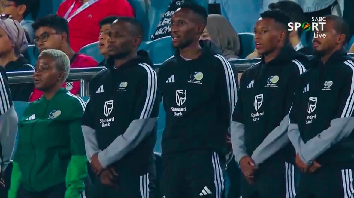 AkanimiltonM's tweet photo. Pitso didn’t even include them on the bench.😅 https://t.co/VjUF9TbQMf