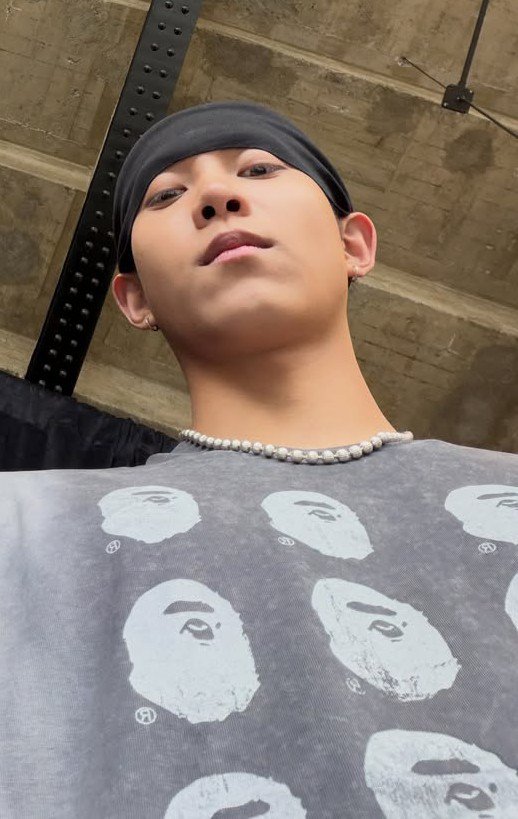 _rryul's tweet photo. @jnwoojin terlihat kya ciput kah? lu minta gue pukul ye jin https://t.co/zW8FmAr5JH