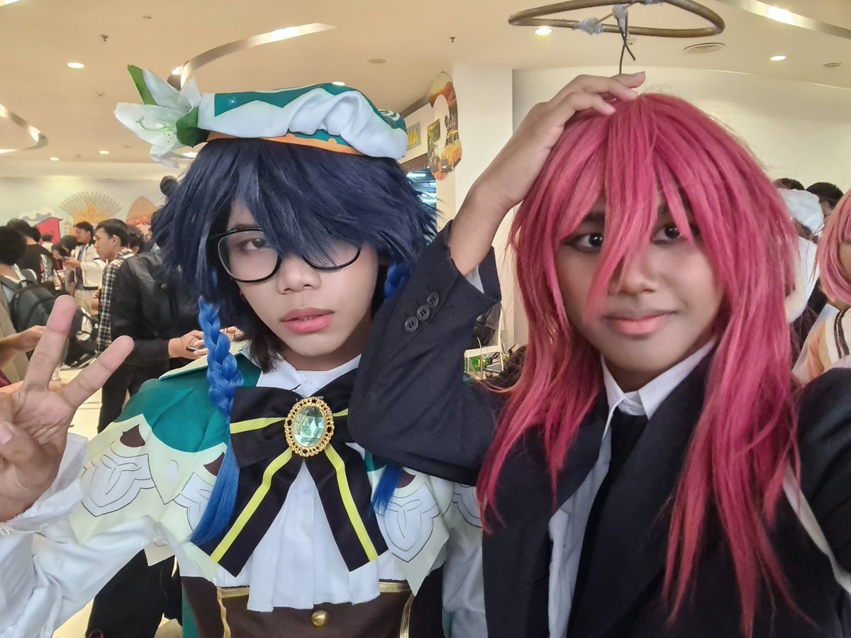 rinne1208's tweet photo. LARPing jadi tuhan
#venti #Genshin
#GenshinImpact
#venticosplay
#cosplay #femboy https://t.co/JZ3mzDemM2