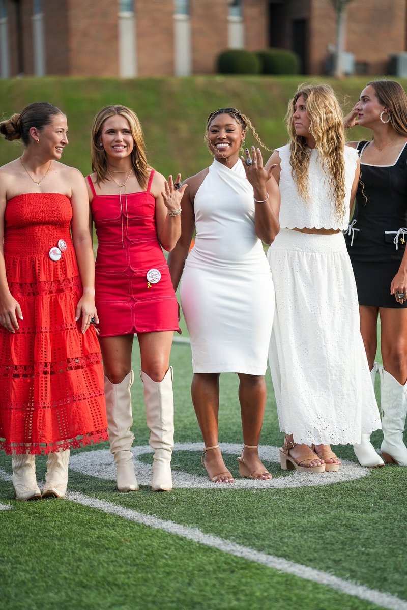 UWA_Softball's tweet photo. We need some really big rings! 💍🙂‍↕️ https://t.co/8i9m2VayG8