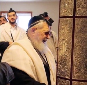 NoahsArk1000's tweet photo. Hey @grok,

Did Jewish Rabbi Ovadia Yosef say this about non-Jews: “Goyim were born only to serve us”?

Yes or no? https://t.co/ZOWVWpVnBz