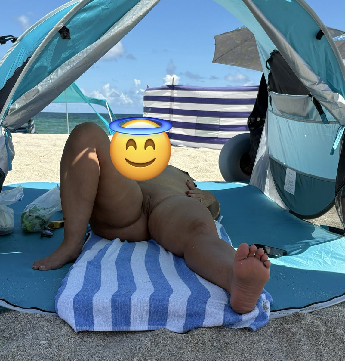 caliente3O5's tweet photo. Quien por aquí? #hauloverbeach https://t.co/qVMvtjRHuY