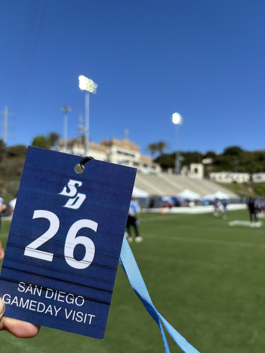 Nekeletuli2028's tweet photo. Thank you @SanDiegoCoachMo for having me out at USD! I had a great time checking out the campus, enjoying the game, and getting to connect with the coaching staff. I really appreciate the opportunity and hospitality! https://t.co/oPho2axmQE