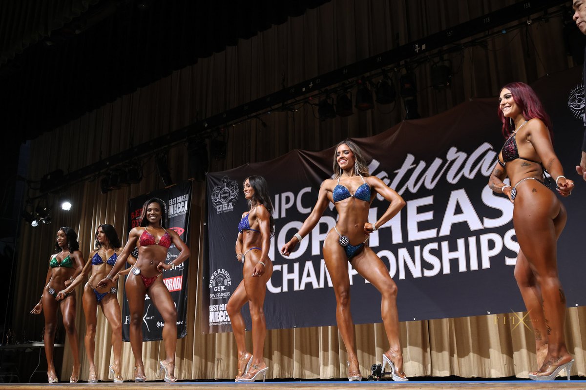 YMass_'s tweet photo. natty bikini!👙💪🏾🌱✨ https://t.co/tdPE8DF495