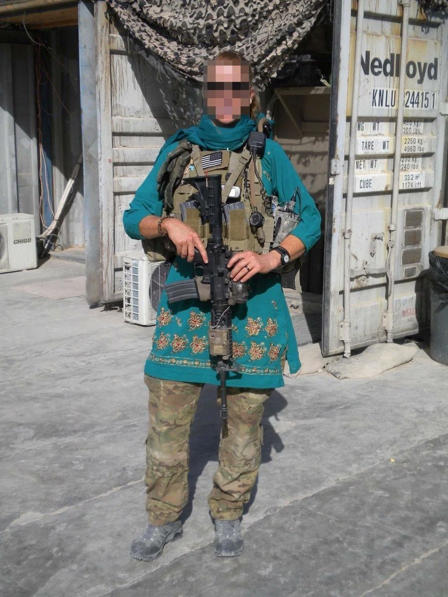 zeeshanzac09's tweet photo. US Army Cultural Support Team (CST), female SOF in Afghanistan https://t.co/FBt8ziy32E
