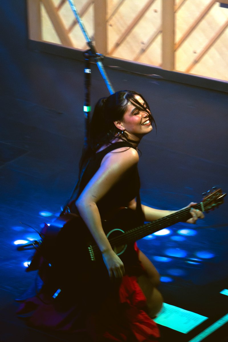 Milangass's tweet photo. CHIARA OLIVER EN VORTERIX 🪽
fotitos by me :)

#NFRTourArgentina https://t.co/6QUTbtQFR7
