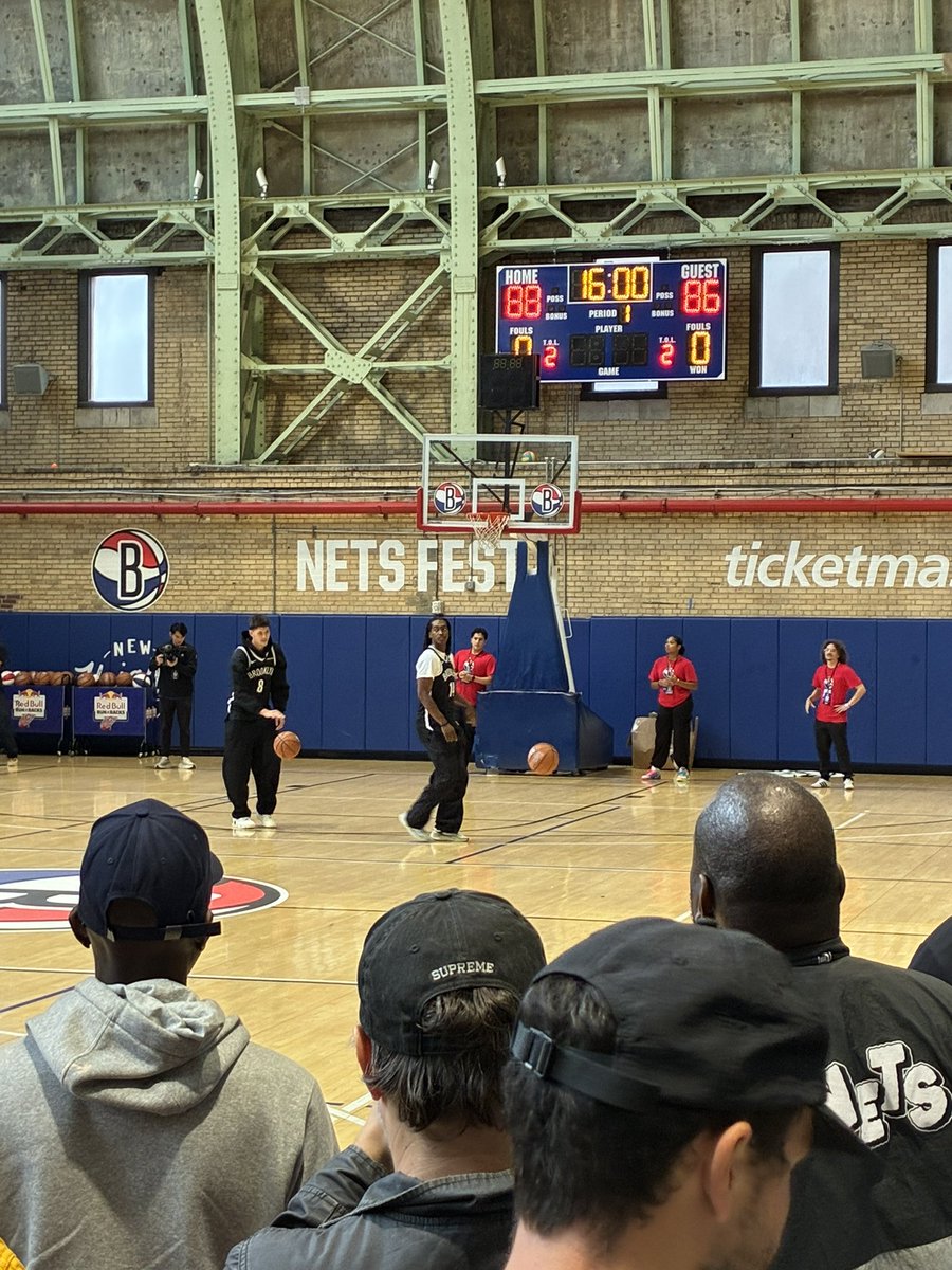 Scott44Mitchell's tweet photo. Egor Demin and Terrance Mann played one on one in NETS (a play on the game HORSE).
@NetsDaily #StrongIsland #NetsWorld https://t.co/H28EoUrBQx