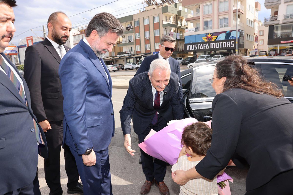 mhpantalyail's tweet photo. Aile, Kadın ve Sosyal Hizmet Politikalarından Sorumlu Genel Başkan Yardımcımız Sayın Ahmet Selim Yurdakul Bey ve MYK Üyemiz ve Antalya Milletvekilimiz Sayın Abdurrahman Başkan Bey, İl Başkanlığımızı ziyaret etti. Ziyaret kapsamında dava arkadaşlarımızla bir araya gelerek gündeme ve çalışmalarımıza dair değerlendirmelerde bulunduk.

Nazik ziyaretleri için teşekkürlerimizi sunarız.

#MilliyetçiHareketPartisi #MHP #MHPAntalyaİlBaşkanlığı #Antalya #SadullahGüneş

@abdurrahmanbask
