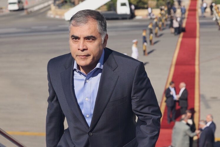CasetaBosque's tweet photo. Interesante

El Ministro del Petróleo en Irán 🇮🇷, Mohsen Paknejad, acaba de renunciar.

La causa de su renuncia no es pública, pero se produce en un momento significativo: Donald Trump 🇺🇸 continúa con su bloqueo naval contra los puertos iranís 🇮🇷 y el ejército estadounidense 🇺🇸 ha logrado establecer un corredor de navegación a lo largo de la costa de Omán 🇴🇲, permitiendo que los petroleros reanuden progresivamente el paso por la vía marítima.