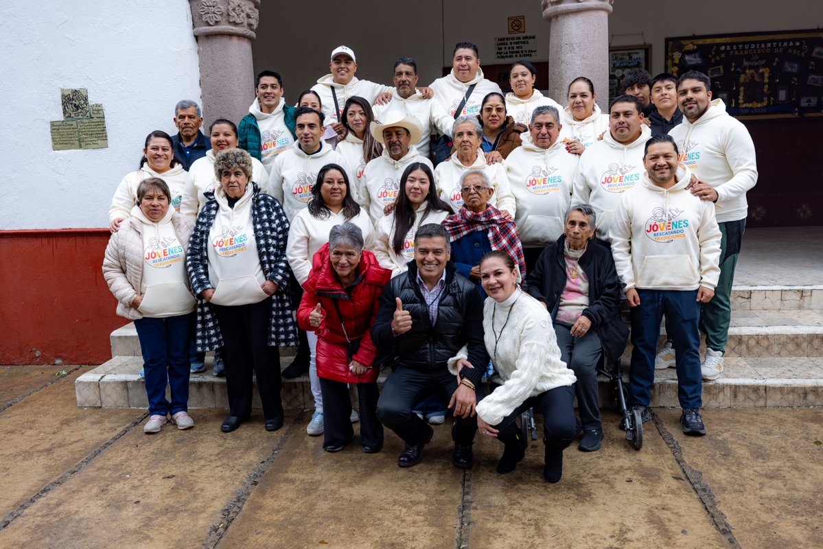 davidsanchezi's tweet photo. Con fe, tradición y corazón, hoy celebramos a San Francisco de Asís, patrono de nuestro querido Coacalco.
Compartimos esta celebración eucarística, agradeciendo por las bendiciones recibidas y pidiendo que nunca nos falten la unión, la paz y la fortaleza.
¡Excelente domingo! https://t.co/wF7LppN84d