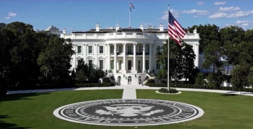 onlywcex's tweet photo. Democrats are claiming Trump’s new helipad is changing the historic character of the White House.

In my opinion, I think it was necessary.

Thoughts? https://t.co/yvgbOKvjsi