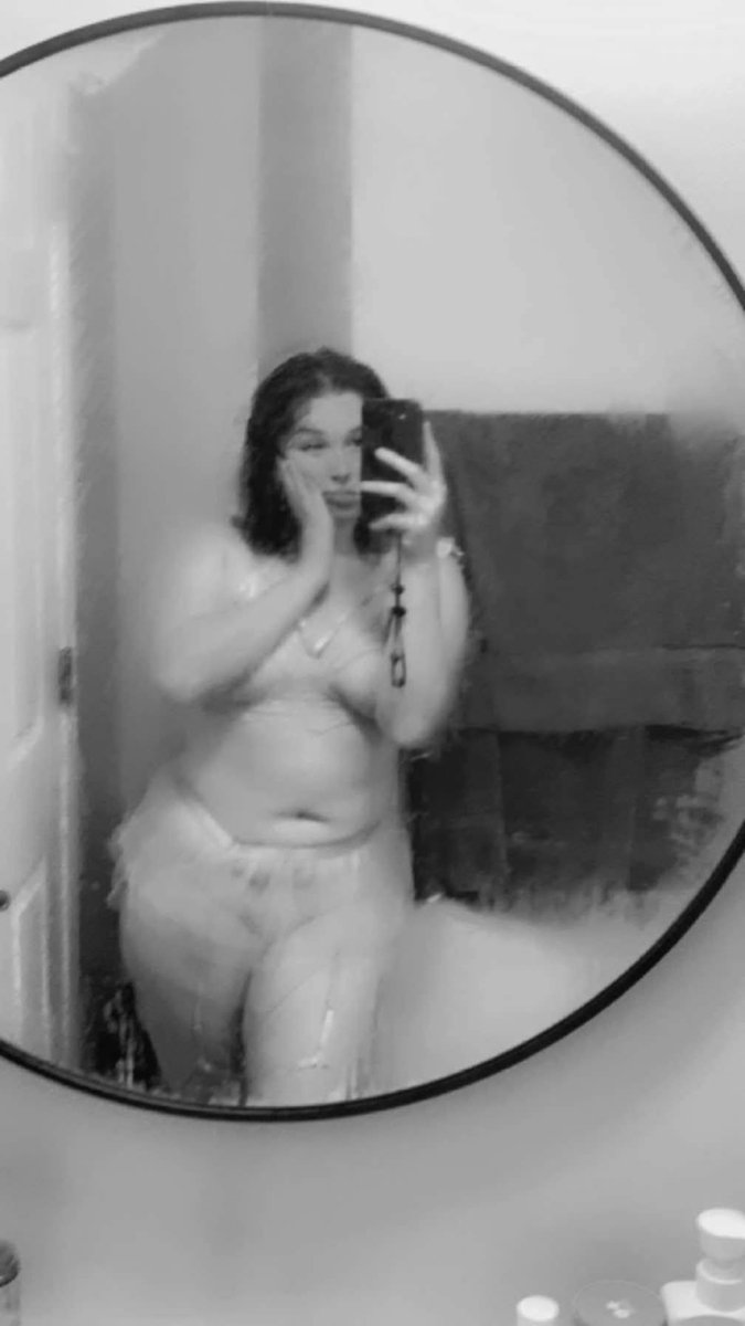 Spookybabe22's tweet photo. Get my content for sell https://t.co/dQwrLJ09cW