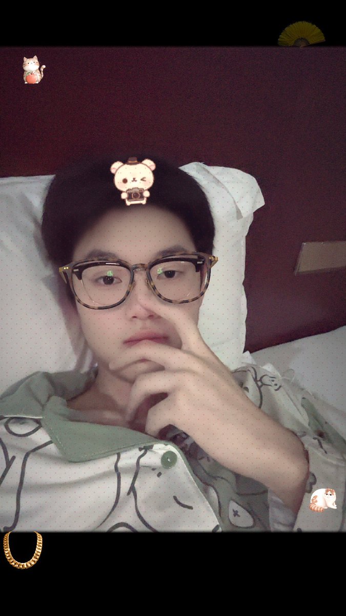 ni7pwm's tweet photo. 这特效怎么有点像女孩子 https://t.co/awa3zVTUhJ