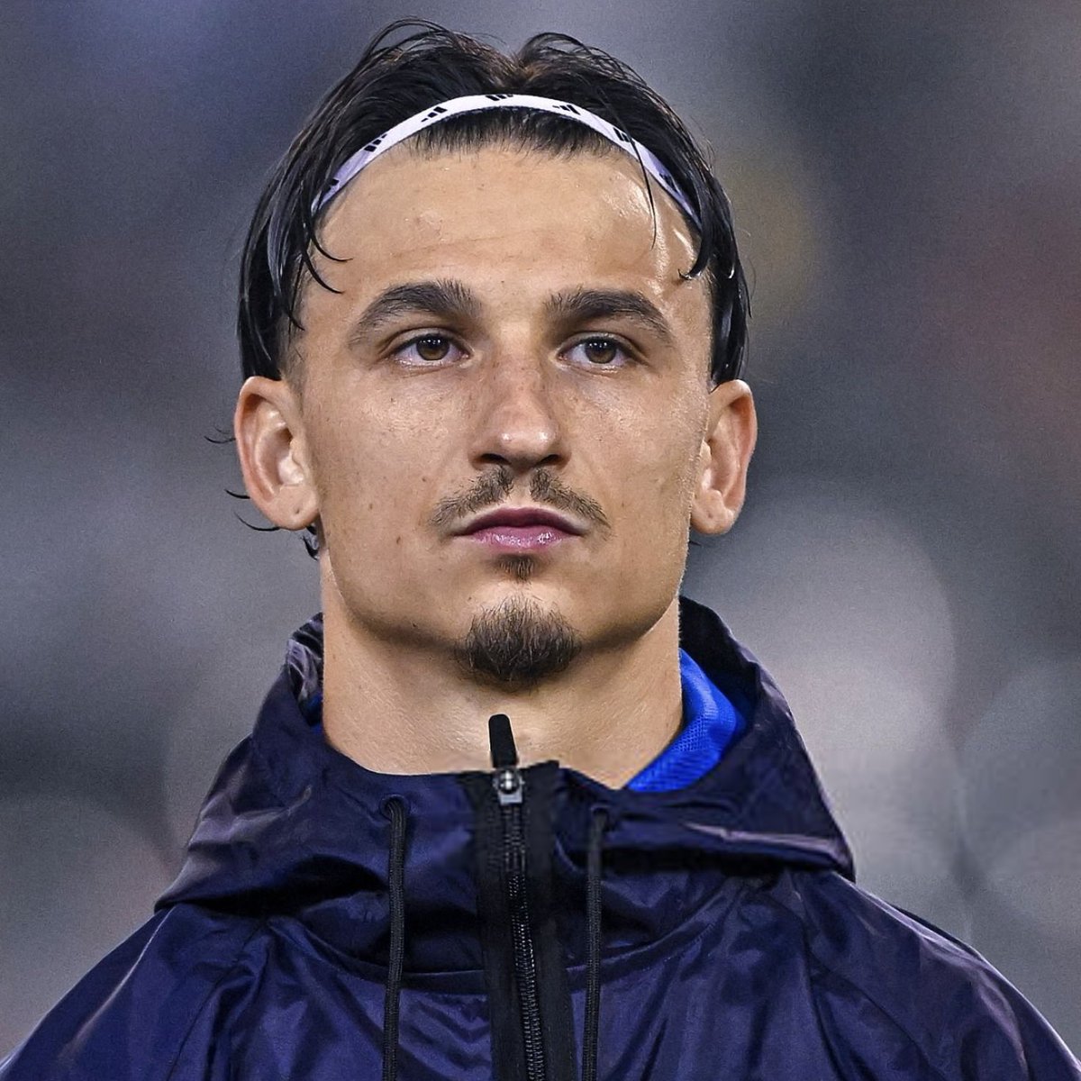 ActuFoot_'s tweet photo. 🚨 LA POSSIBILITÉ DE VOIR ESTEBAN LEPAUL DÉMARRER FACE À LA BELGIQUE EXISTE !!! 🇫🇷

🗞️ @FabriceHawkins https://t.co/bbvpBUUXVE