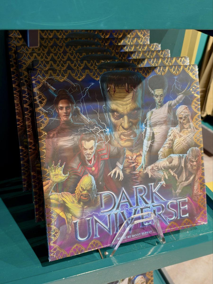 MaxThemeParked's tweet photo. Anyone still searching for the Dark Universe Vinyl by  Danny Elfman? It’s available at the Universal Legacy Store in CityWalk Orlando. @UniversalORL 
#universalstudiosorlando #epicuniverse https://t.co/5ZBTjYLWEe