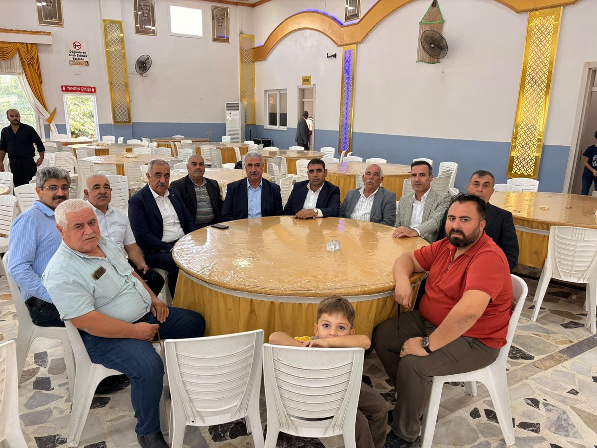 aslanalibayik's tweet photo. Dayım oğlu Karataş ailesinin düğün merasimine katılarak bu güzel mutluluklarına ortak olduk. Rabbim genç çiftimize bir ömür boyu huzur ve mutluluk nasip etsin. Birlik ve beraberliğimiz daim olsun. https://t.co/KVsKAKfxW3