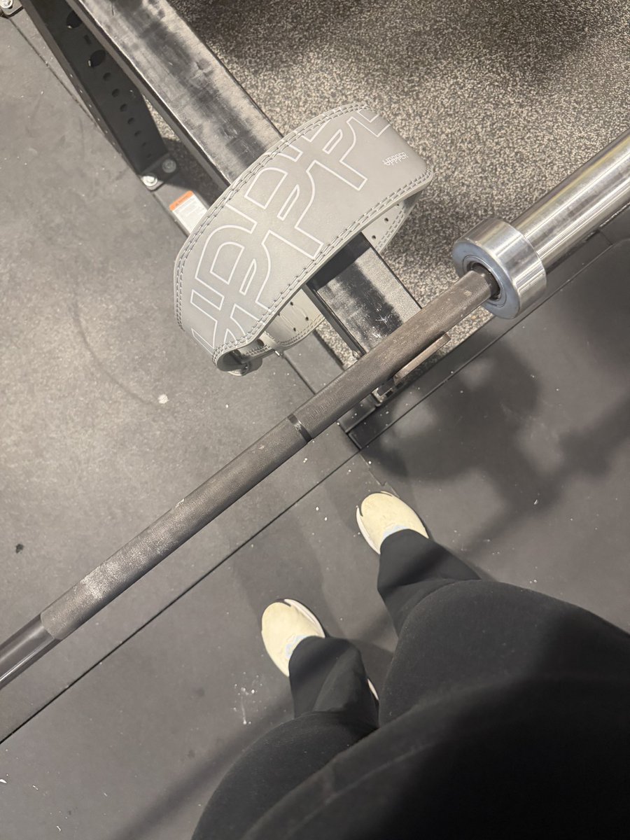 bellacela_'s tweet photo. Leg day 🦵🏼🦿 https://t.co/zyM6ABREu9